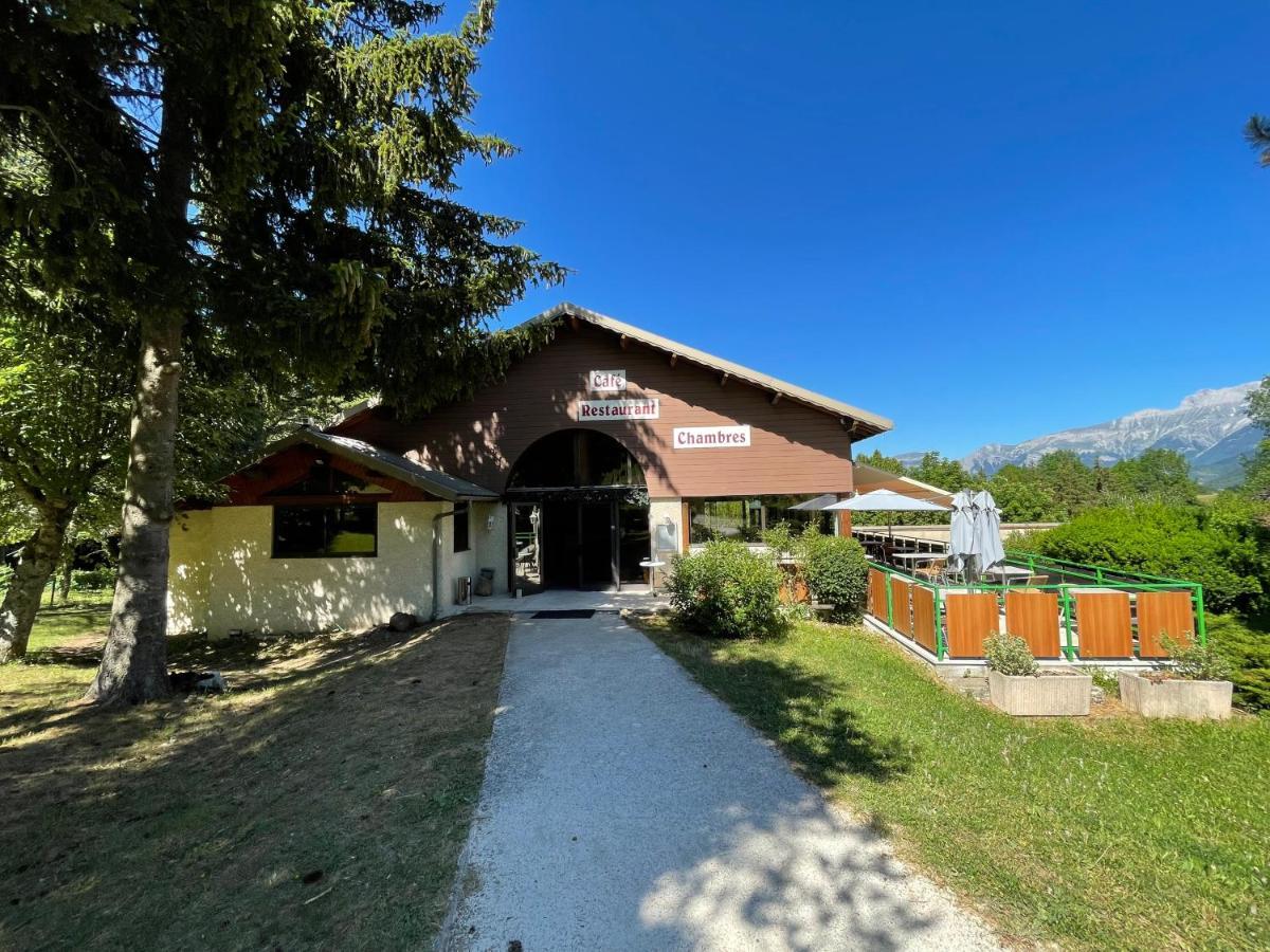 Logis Le Chalet Saint-Maurice-en-Trièves Exterior photo