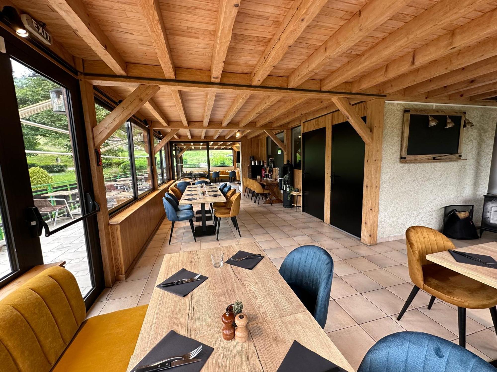 Logis Le Chalet Saint-Maurice-en-Trièves Exterior photo