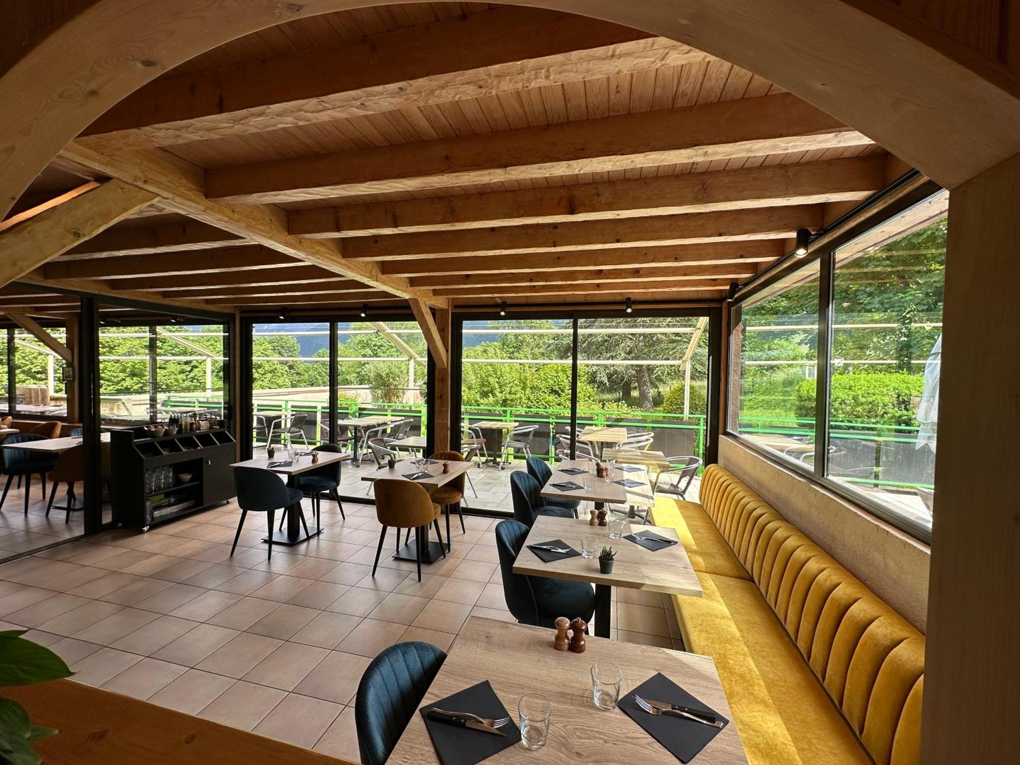 Logis Le Chalet Saint-Maurice-en-Trièves Exterior photo