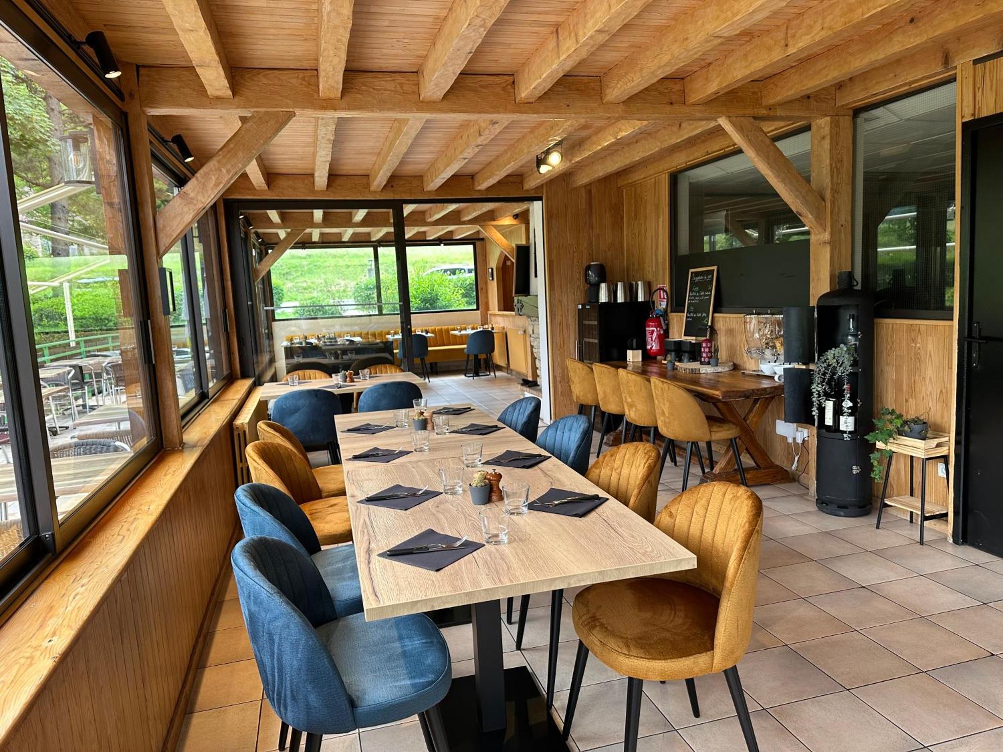 Logis Le Chalet Saint-Maurice-en-Trièves Exterior photo