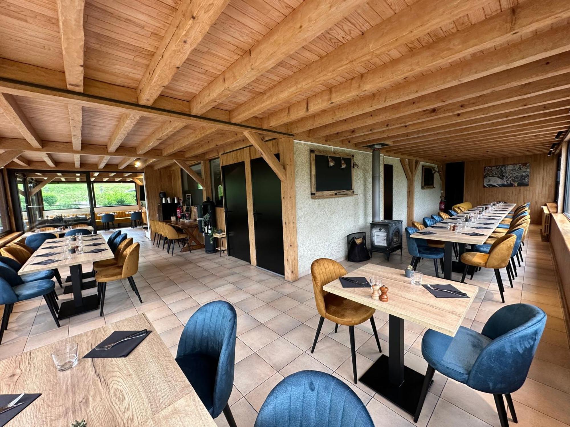 Logis Le Chalet Saint-Maurice-en-Trièves Exterior photo